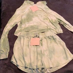 Kittenish Tie Dye Set💚